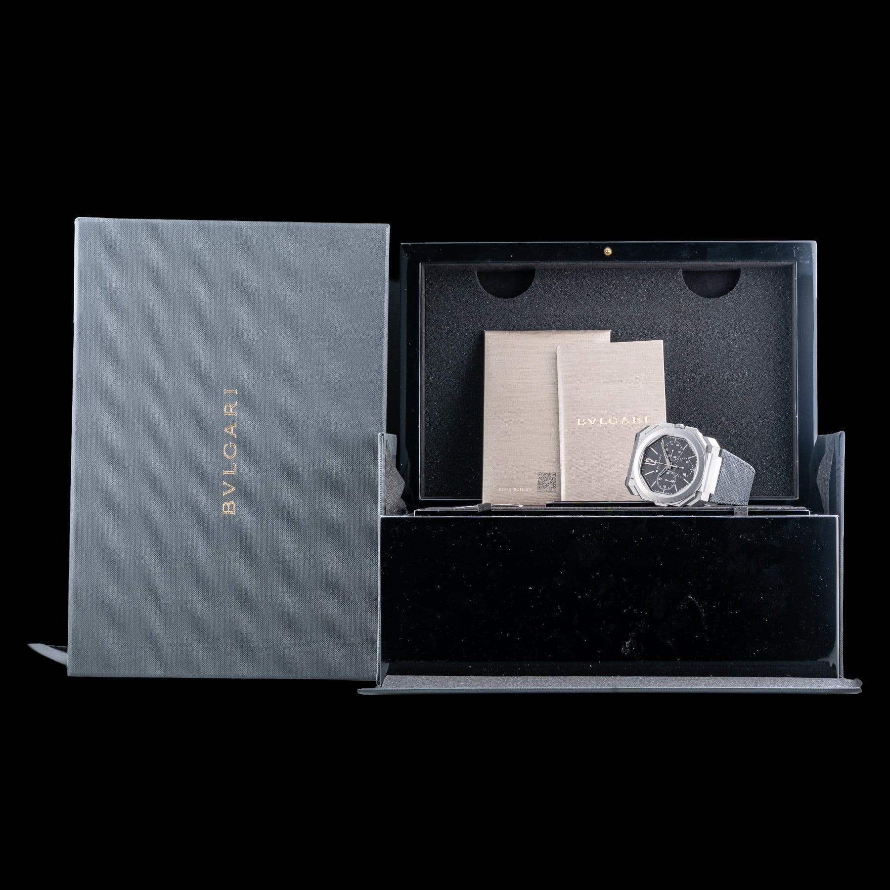 Bulgari 10337 Octo Finissimo Chronograph GMT Titanium Black Dial