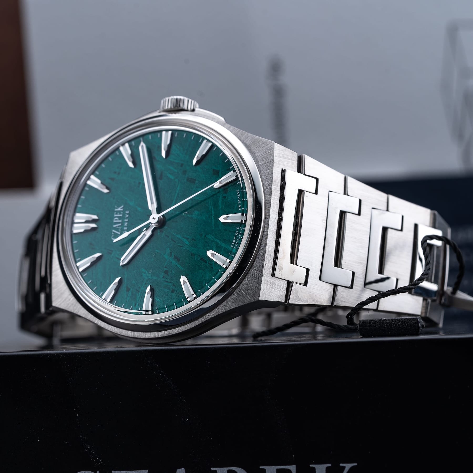 Czapek Antarctique Green Meteor Limited Edition