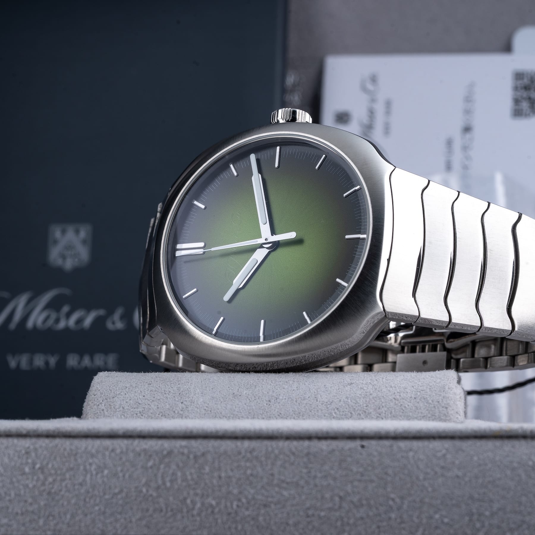 H. Moser & Cie 6201-1200