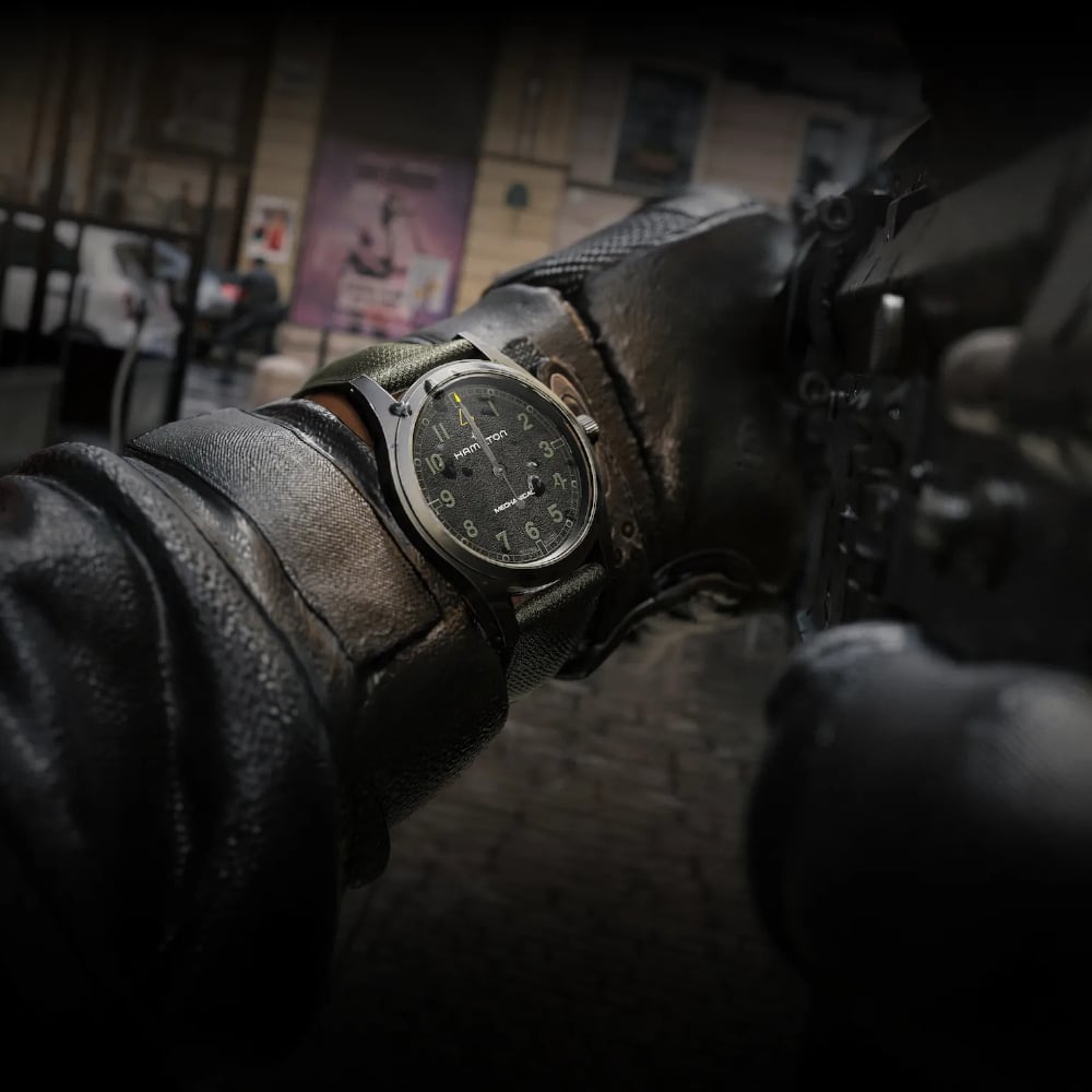 Hamilton Khaki Field mechanical 38mm x Call Of Duty Modern Warfare 4 H69469930