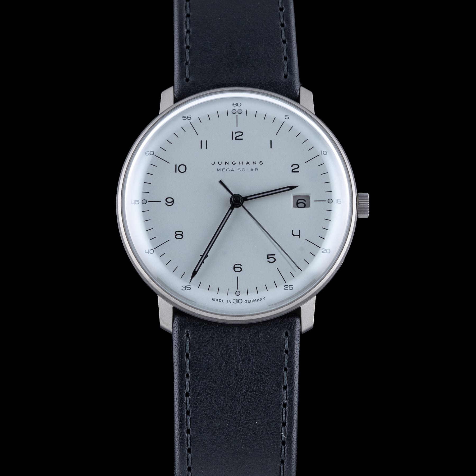Junghans 059/2023.02 Max Bill Mega Solar