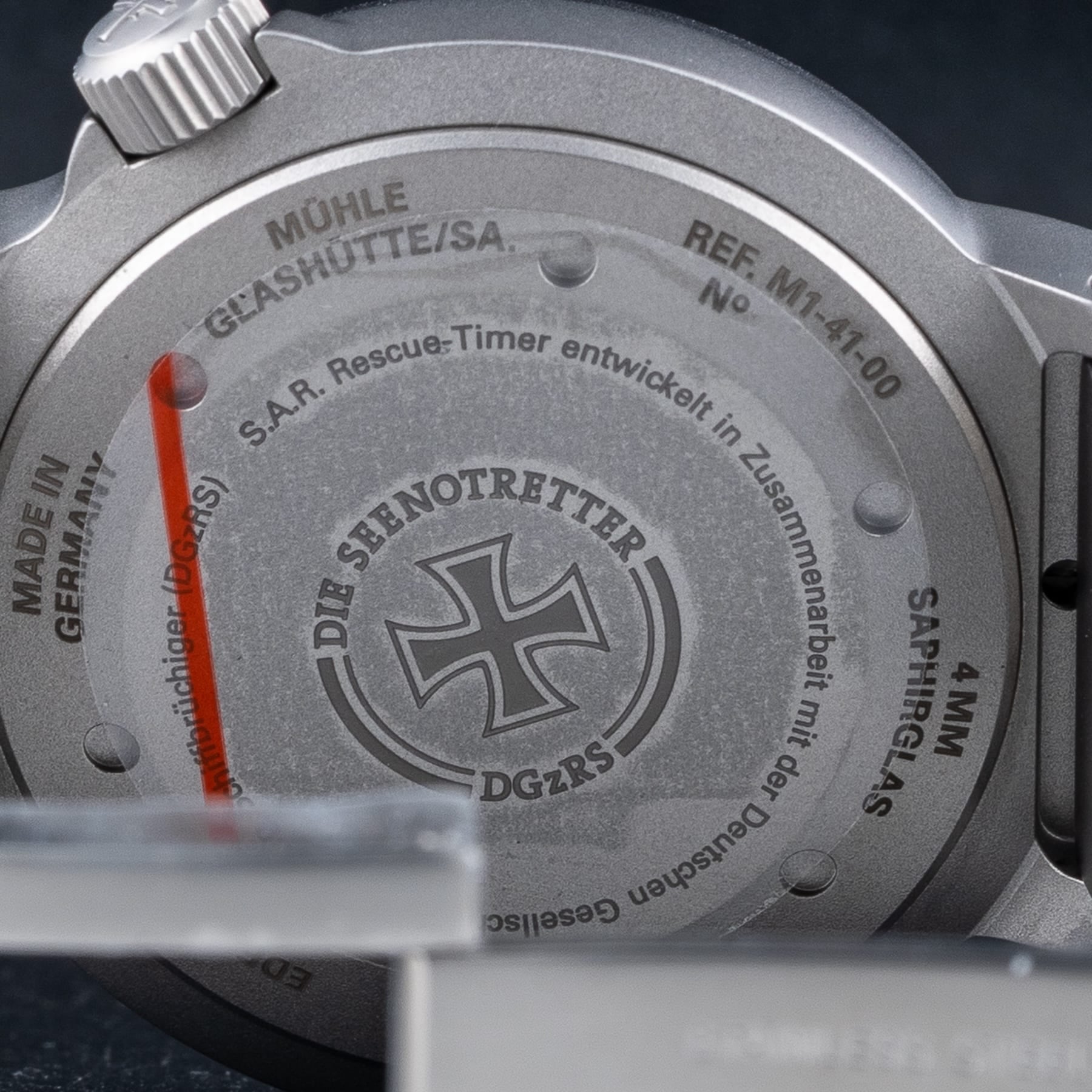 Mühle Glashütte S.A.R Rescue-Timer Lumen on Bracelet M1-41-08-MB