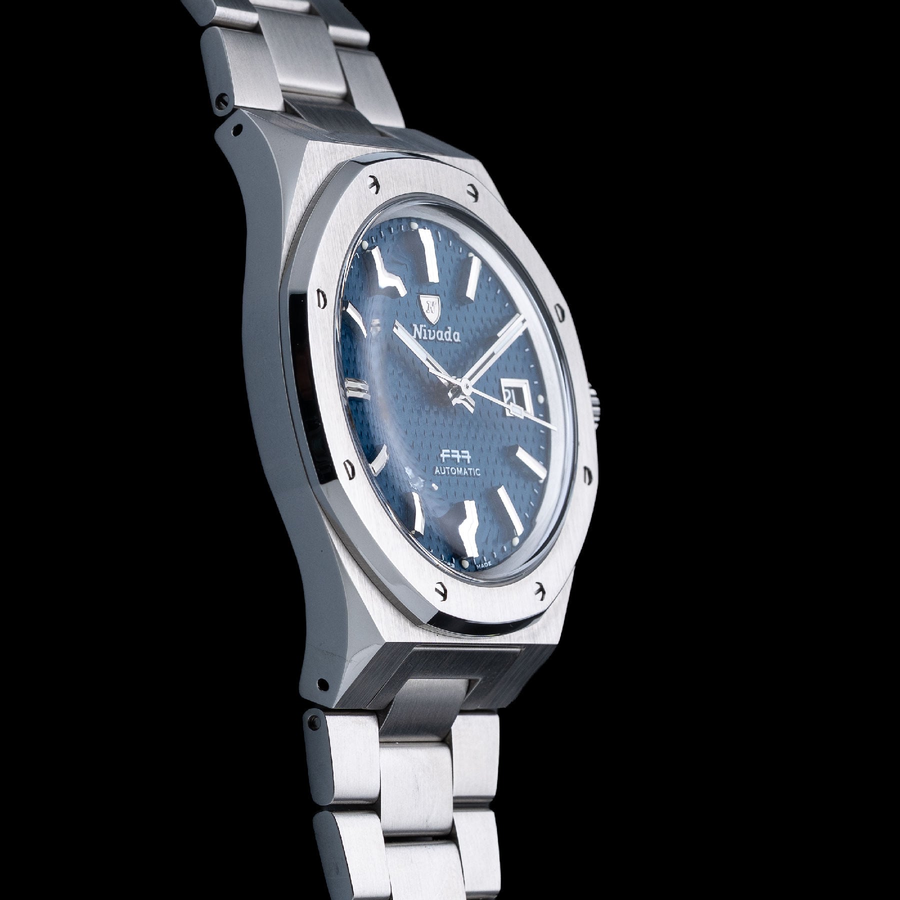 Nivada Grenchen F77 Blue 69041A77B