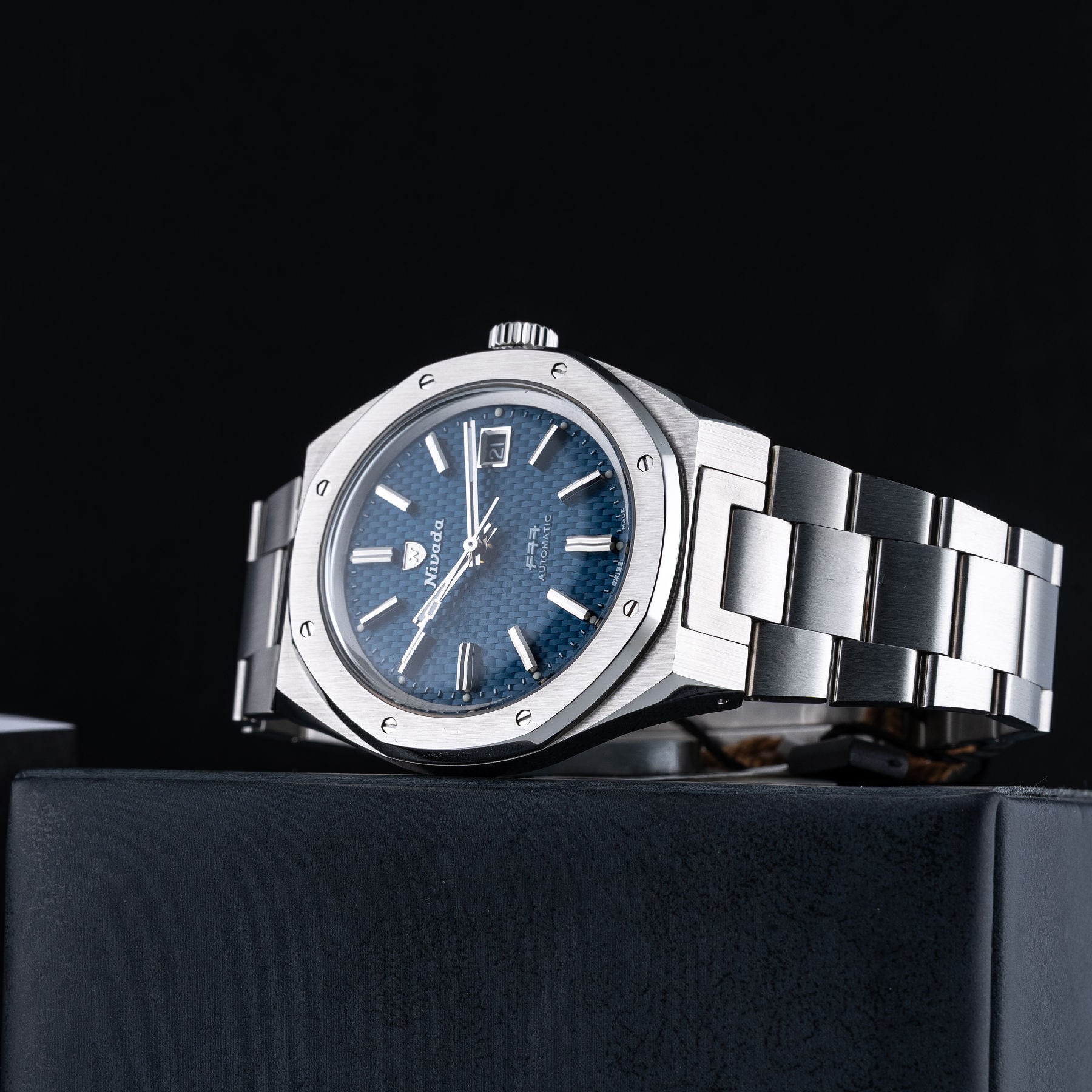 Nivada Grenchen F77 Blue 69041A77B