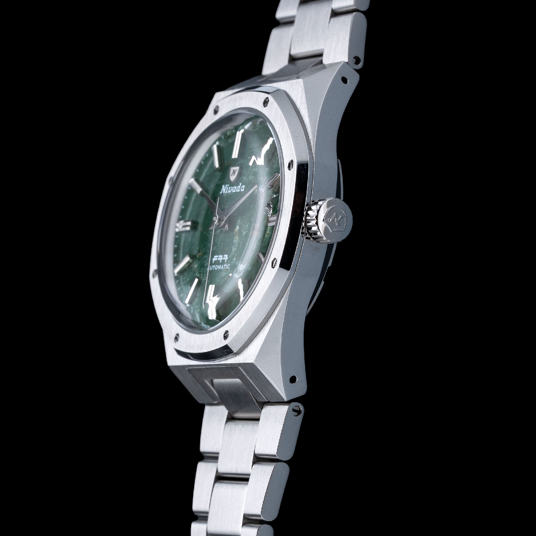 Nivada Grenchen 68053A77 F77 Aventurine MK2 38mm