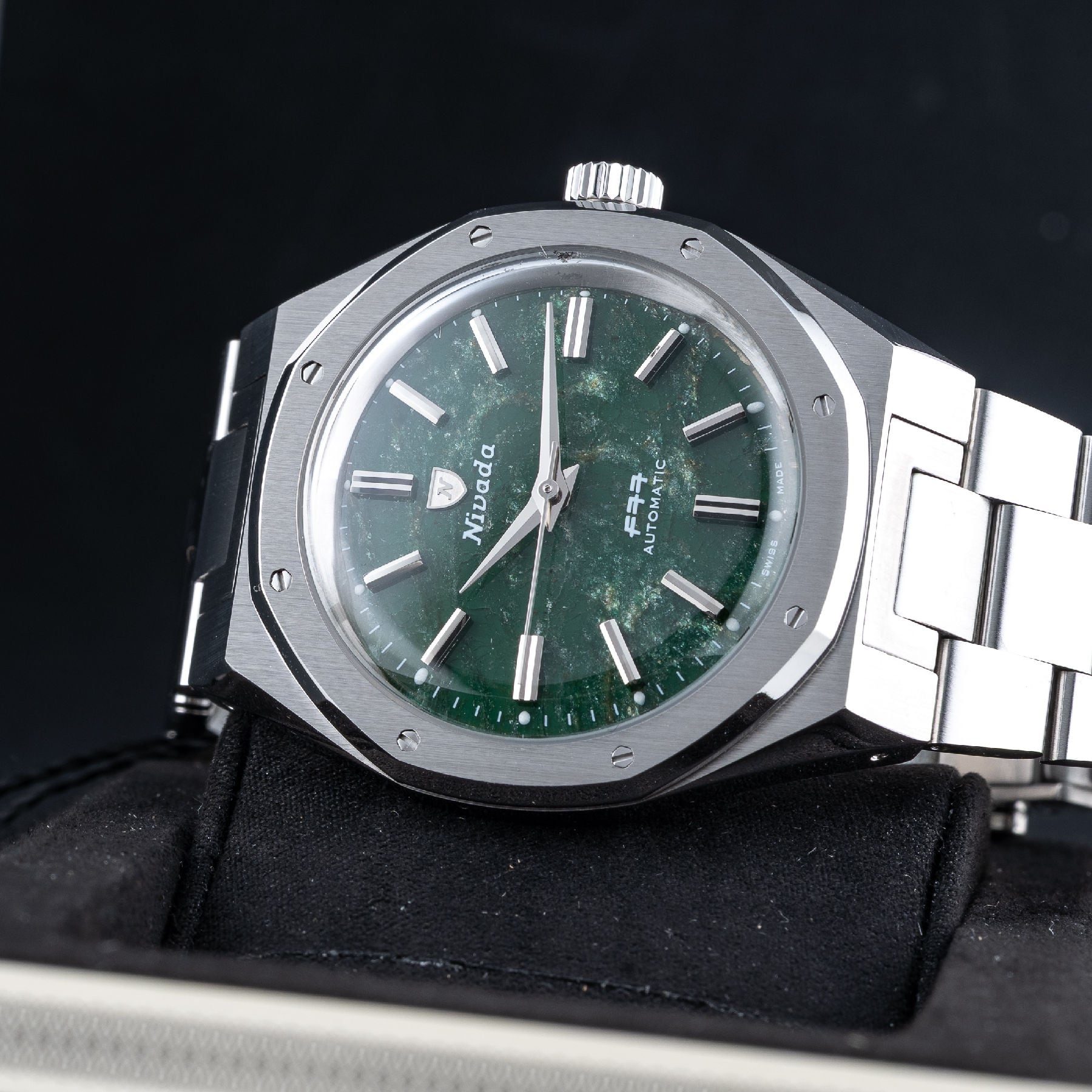 Nivada Grenchen 68053A77 F77 Aventurine MK2 38mm