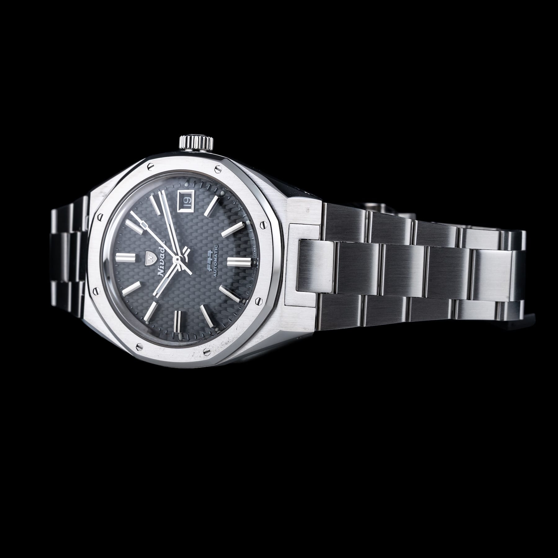 Nivada Grenchen 69012A77 F77 Grey MK2 38mm Date