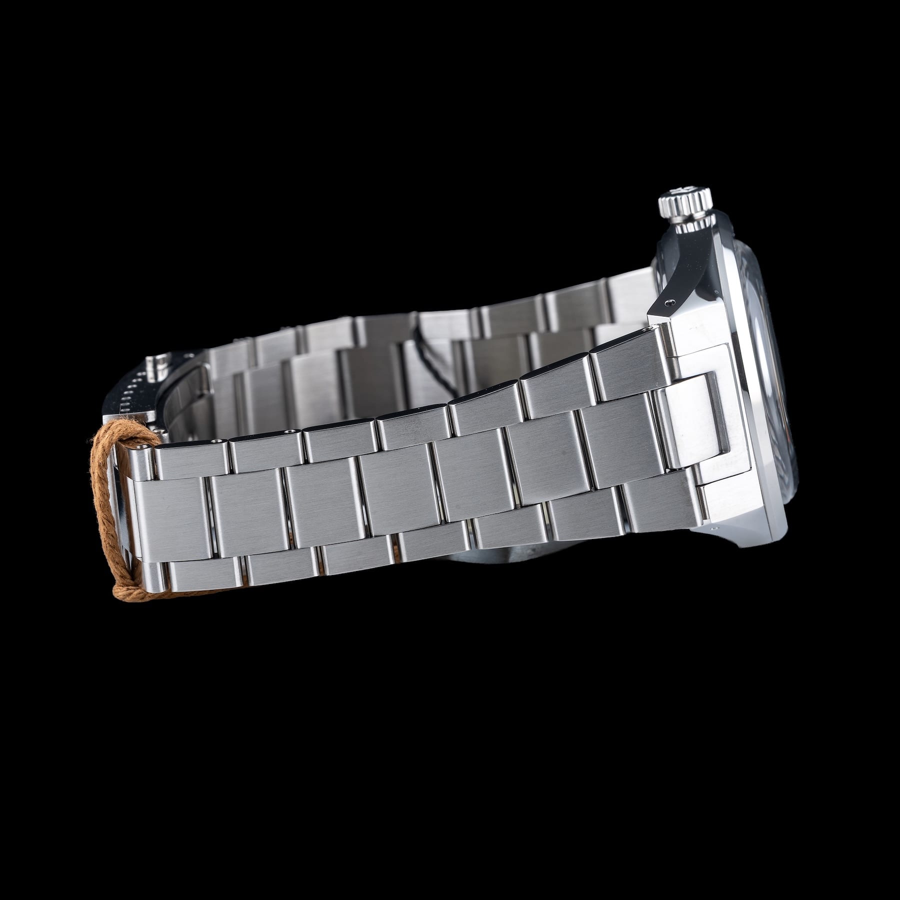 Nivada Grenchen 69012A77 F77 Grey MK2 38mm Date