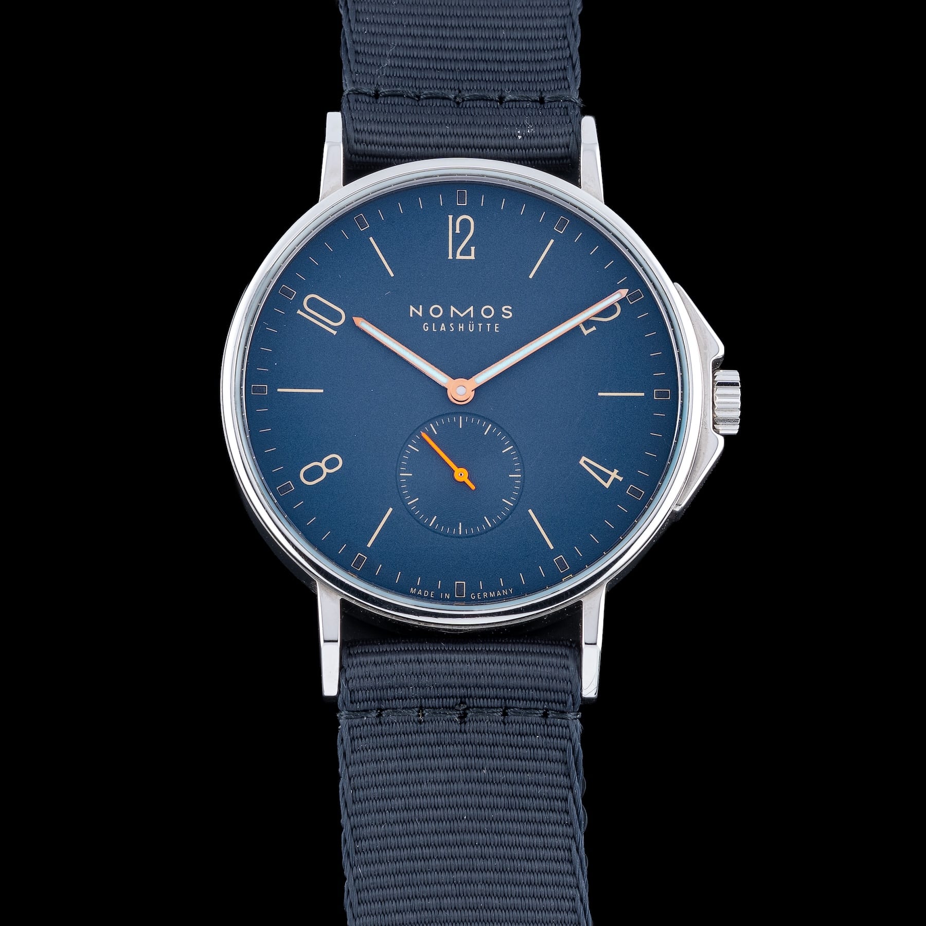 NOMOS Glashütte Ahoi Atlantik 552
