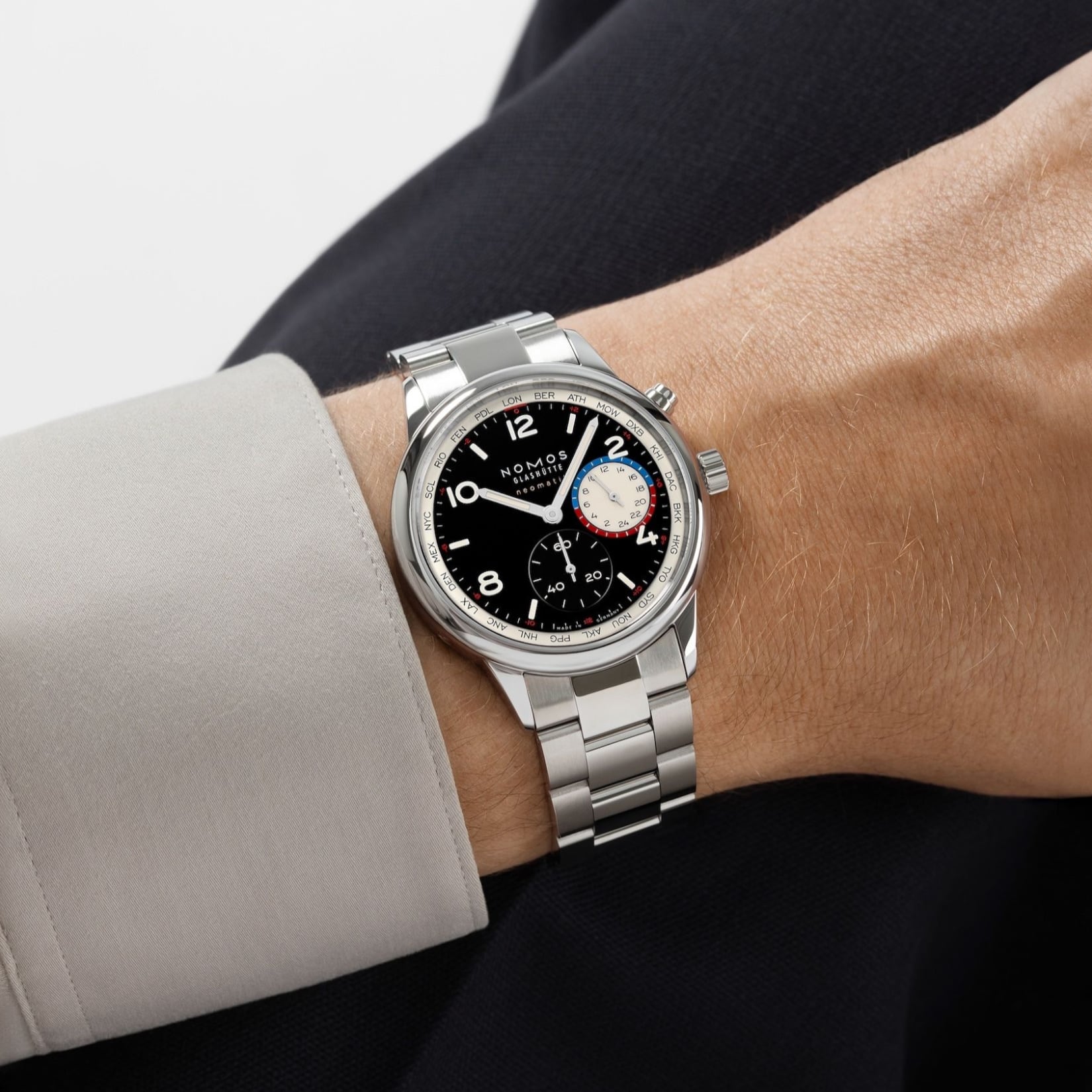NOMOS Glashütte Club Sport Neomatik Worldtimer Dark 793.SB