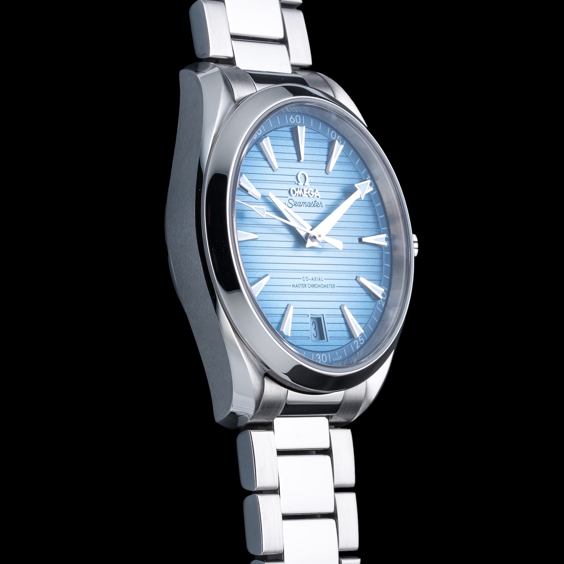 Omega 220.10.41.21.03.005 Seamaster Aqua Terra 150M Co-Axial Master Chronometer Summer Blue on Bracelet