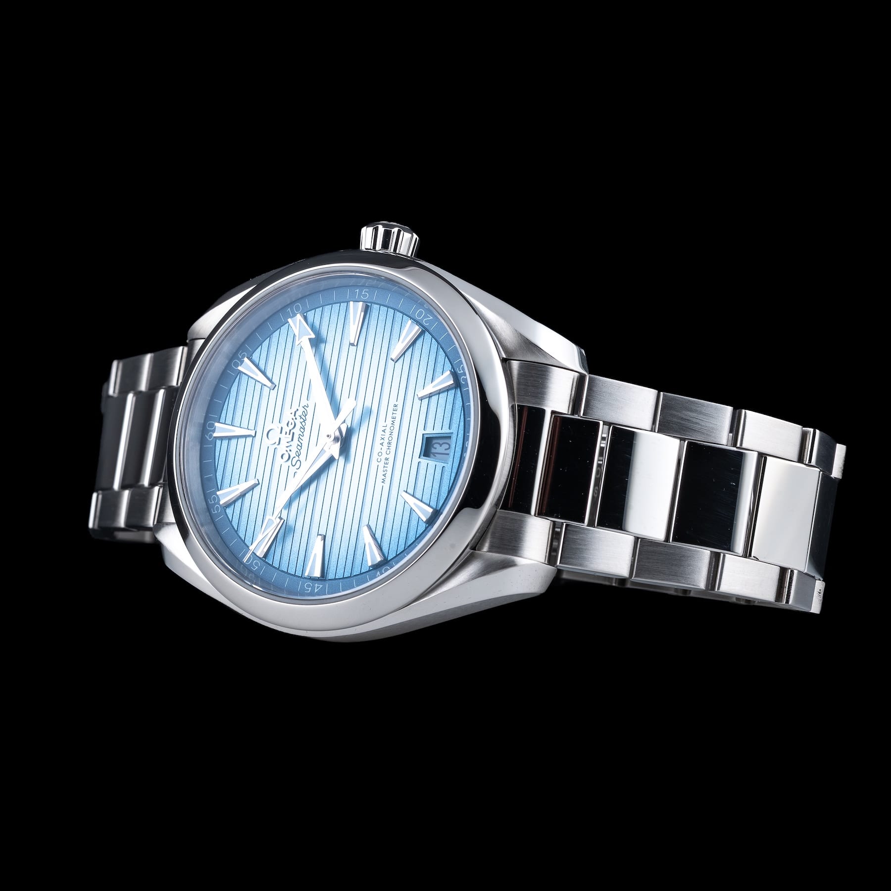 Omega 220.10.41.21.03.005 Seamaster Aqua Terra 150M Co-Axial Master Chronometer Summer Blue on Bracelet