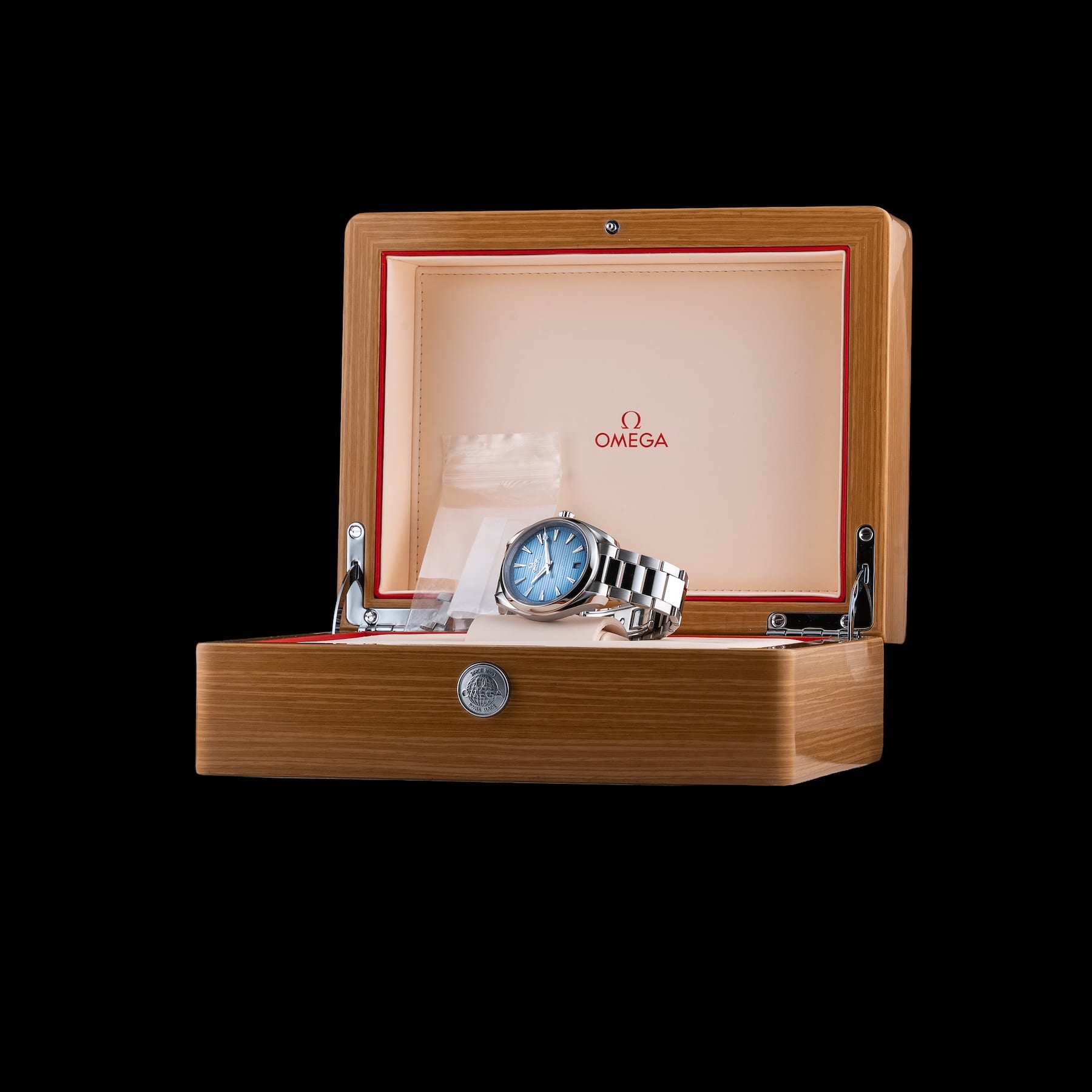 Omega 220.10.41.21.03.005 Seamaster Aqua Terra 150M Co-Axial Master Chronometer Summer Blue on Bracelet
