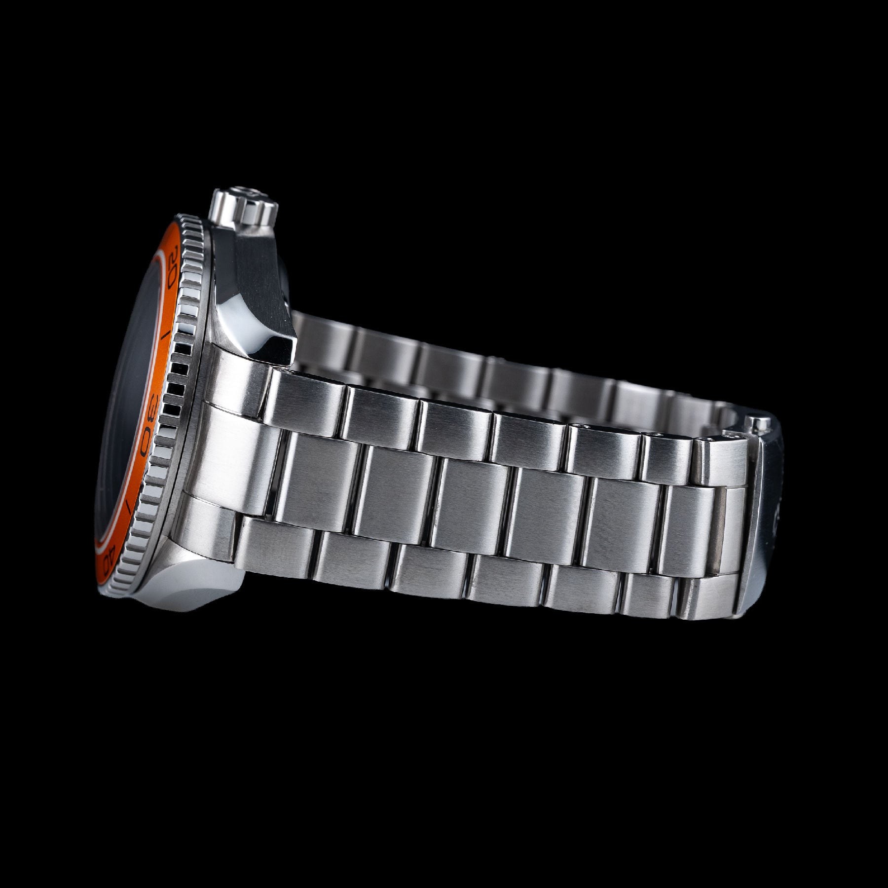 Omega Seamaster Planet Ocean 232.30.46.21.01.002
