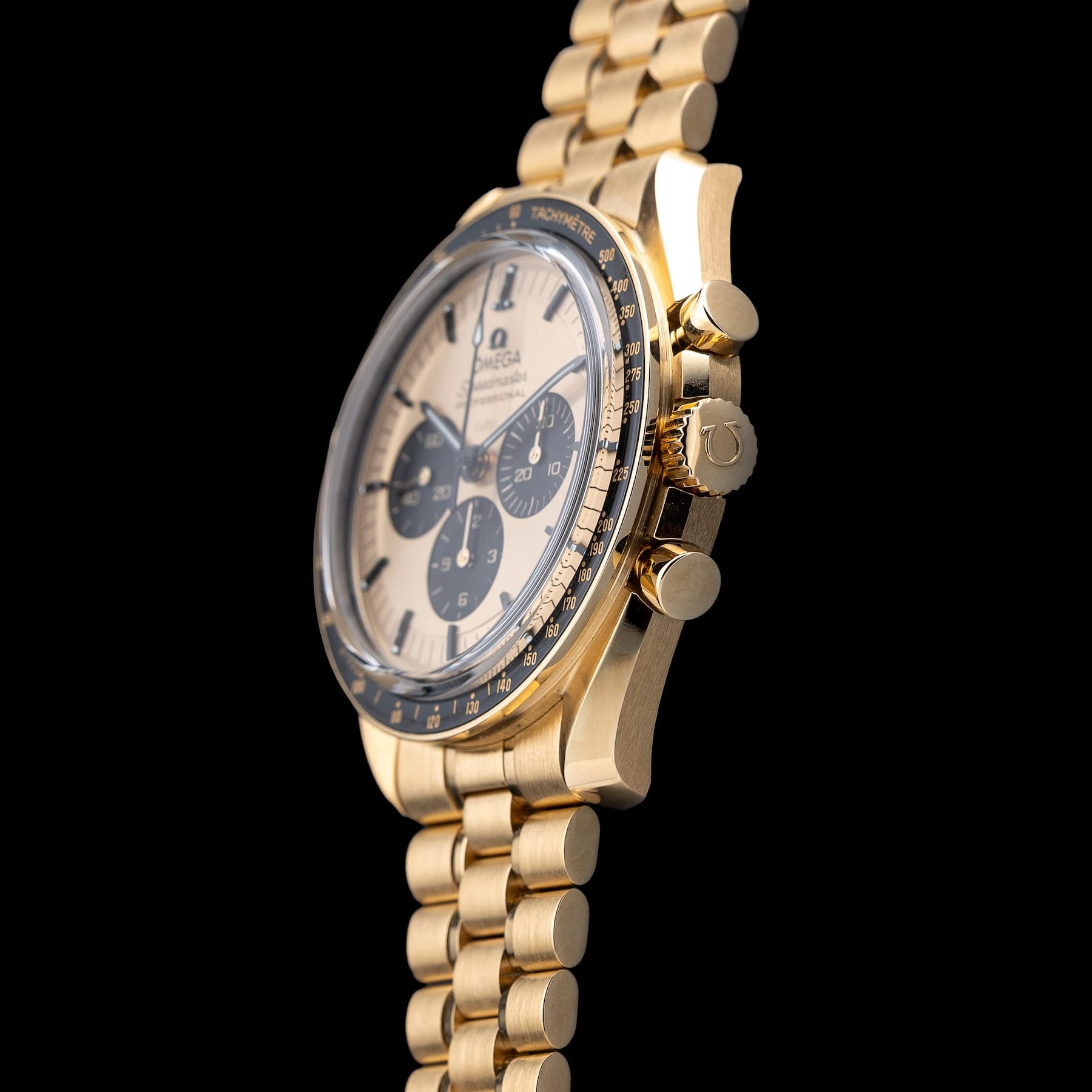 Omega 310.60.42.50.99.002 Speedmaster Moonwatch Professional Master Chronometer Moonshine Gold Dial on Bracelet