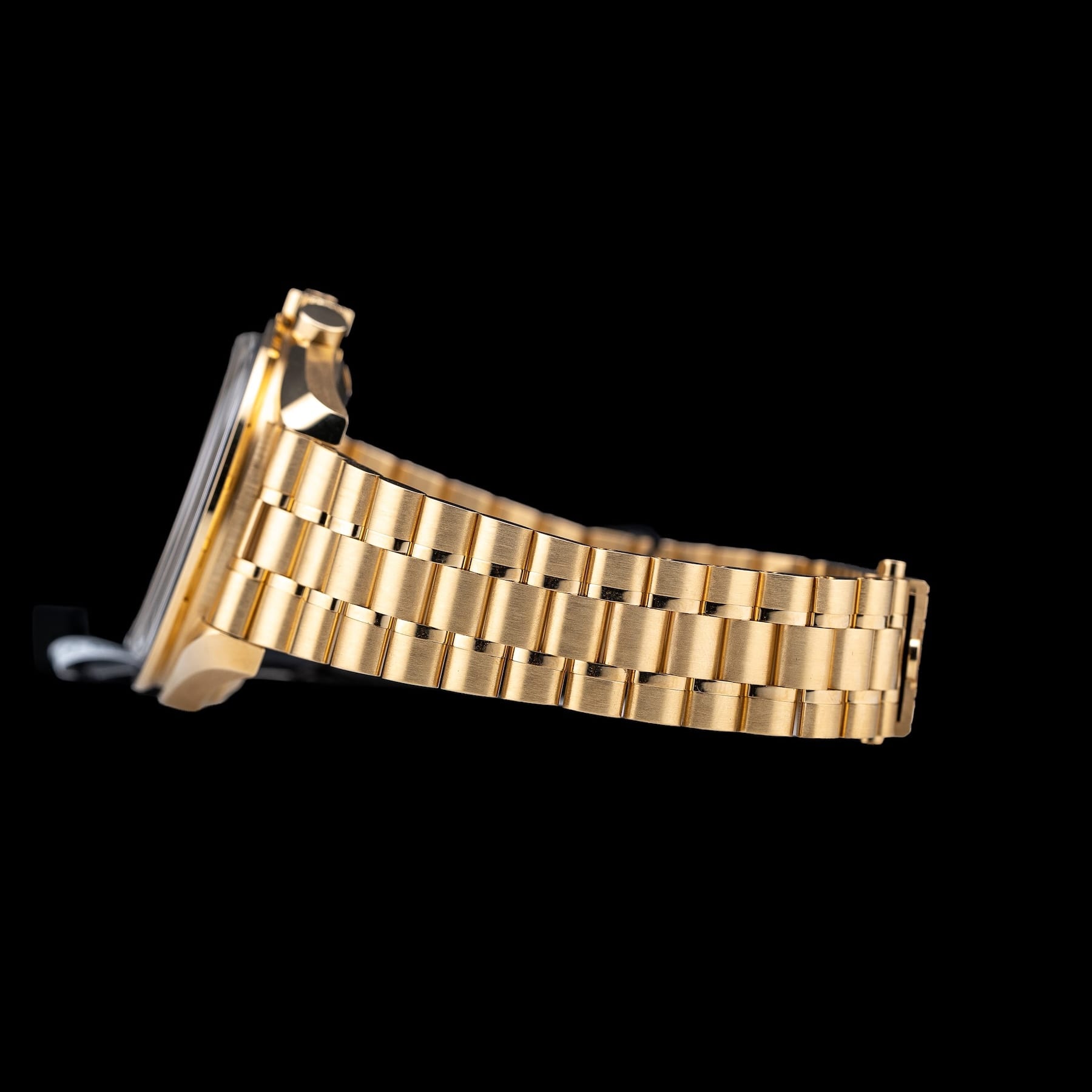 Omega 310.60.42.50.99.002 Speedmaster Moonwatch Professional Master Chronometer Moonshine Gold Dial on Bracelet