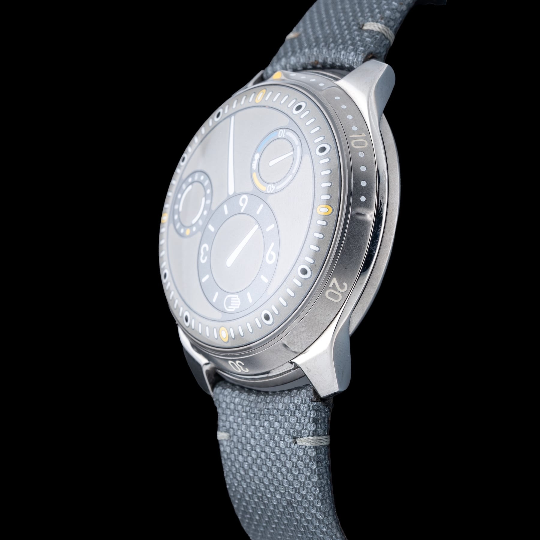 Ressence Type 5 LUM Luminova Grey Strap Ardillon Buckle