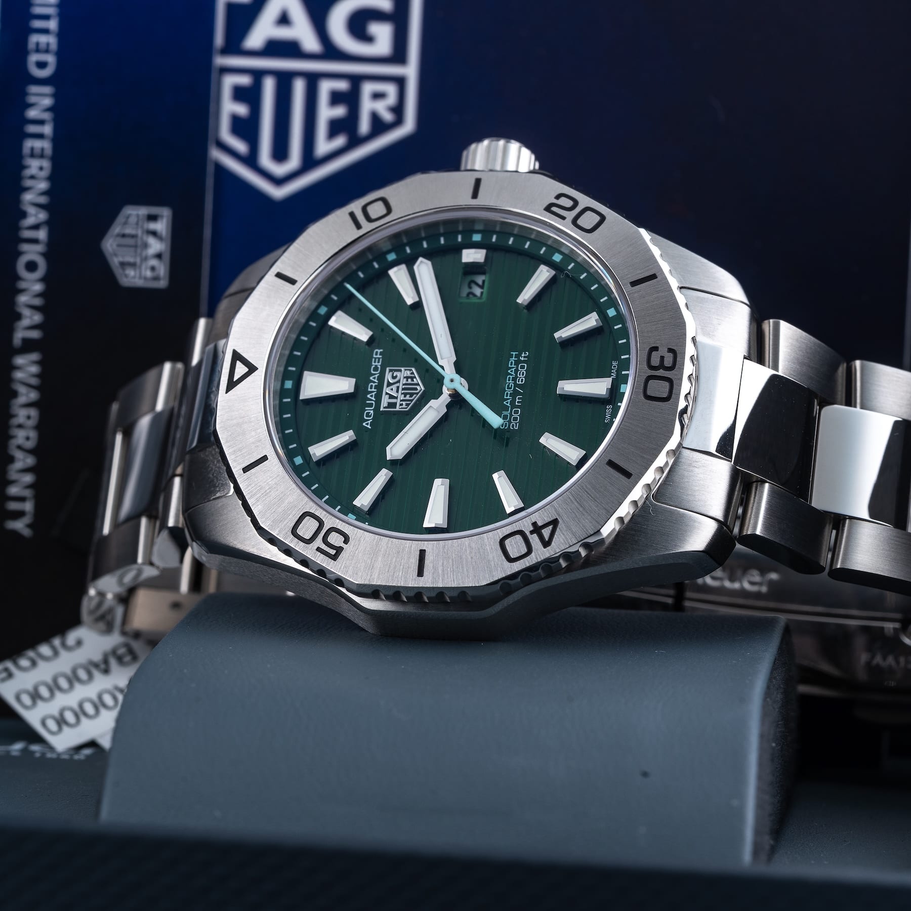 TAG Heuer WBP1115.BA0000 Aquaracer PROFESSIONAL 200 Date