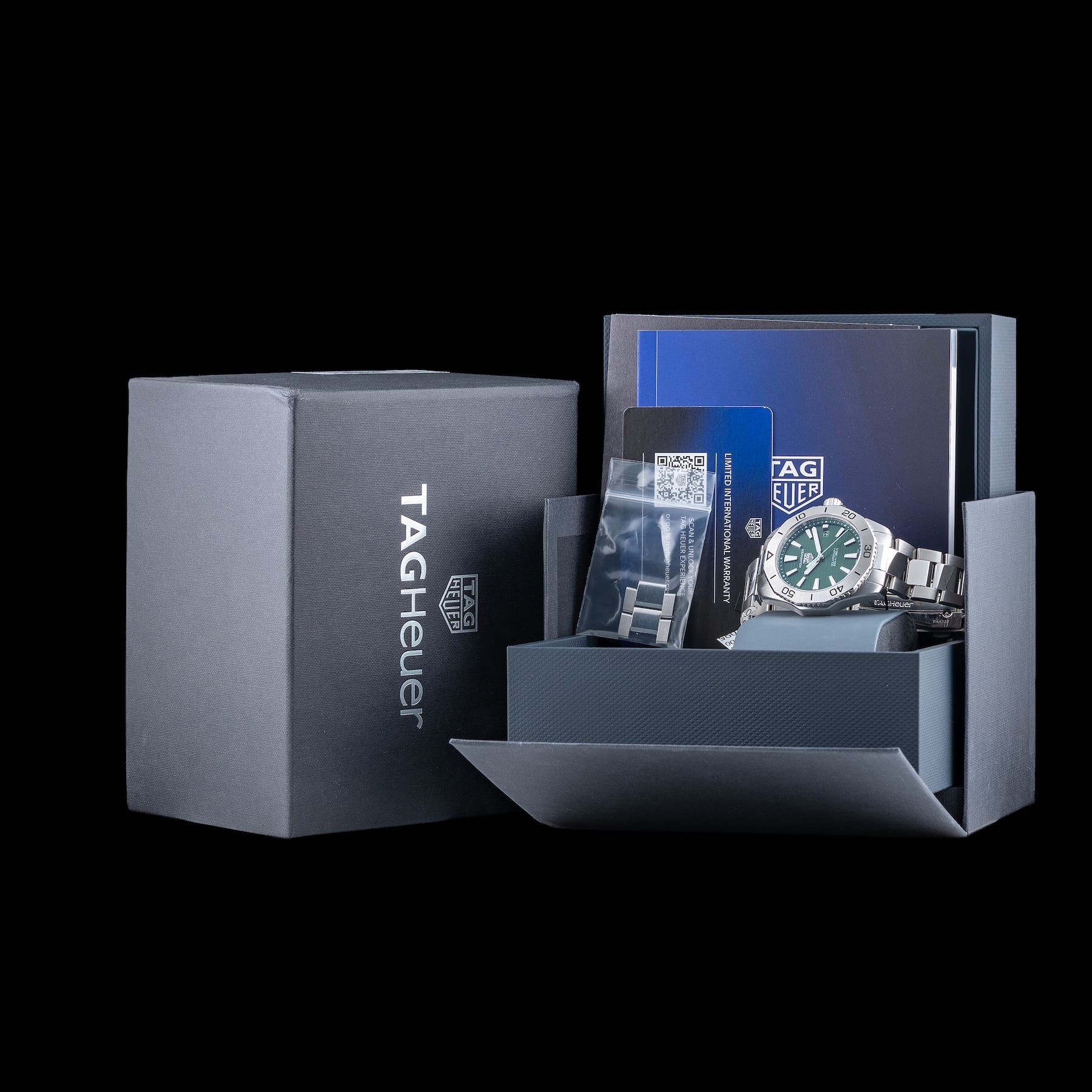 TAG Heuer WBP1115.BA0000 Aquaracer PROFESSIONAL 200 Date