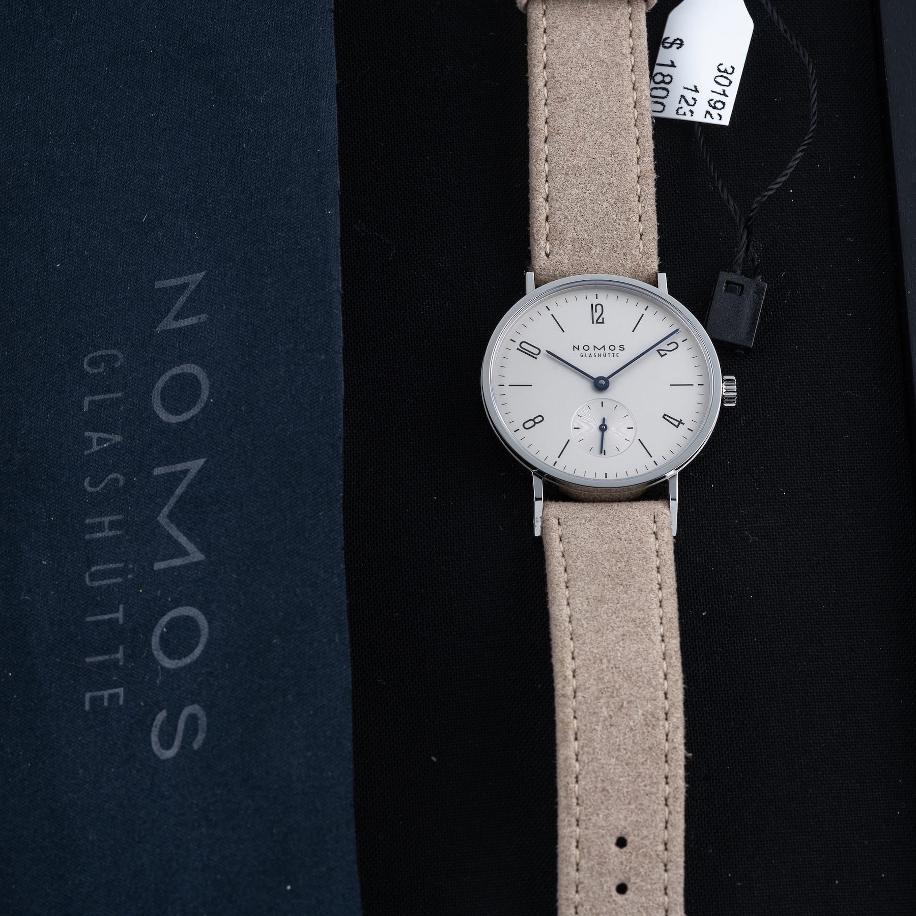 NOMOS Glashütte Tangente 33 123