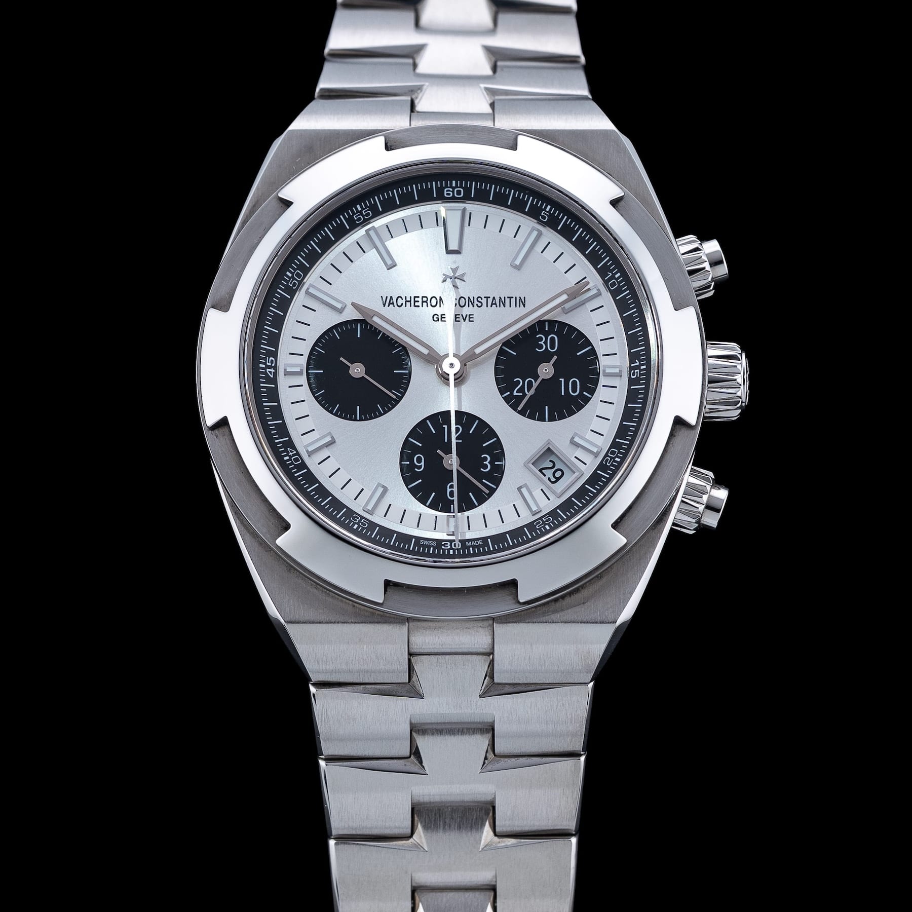 Vacheron Constantin Overseas Chronograph Panda 5500V/110A-B686