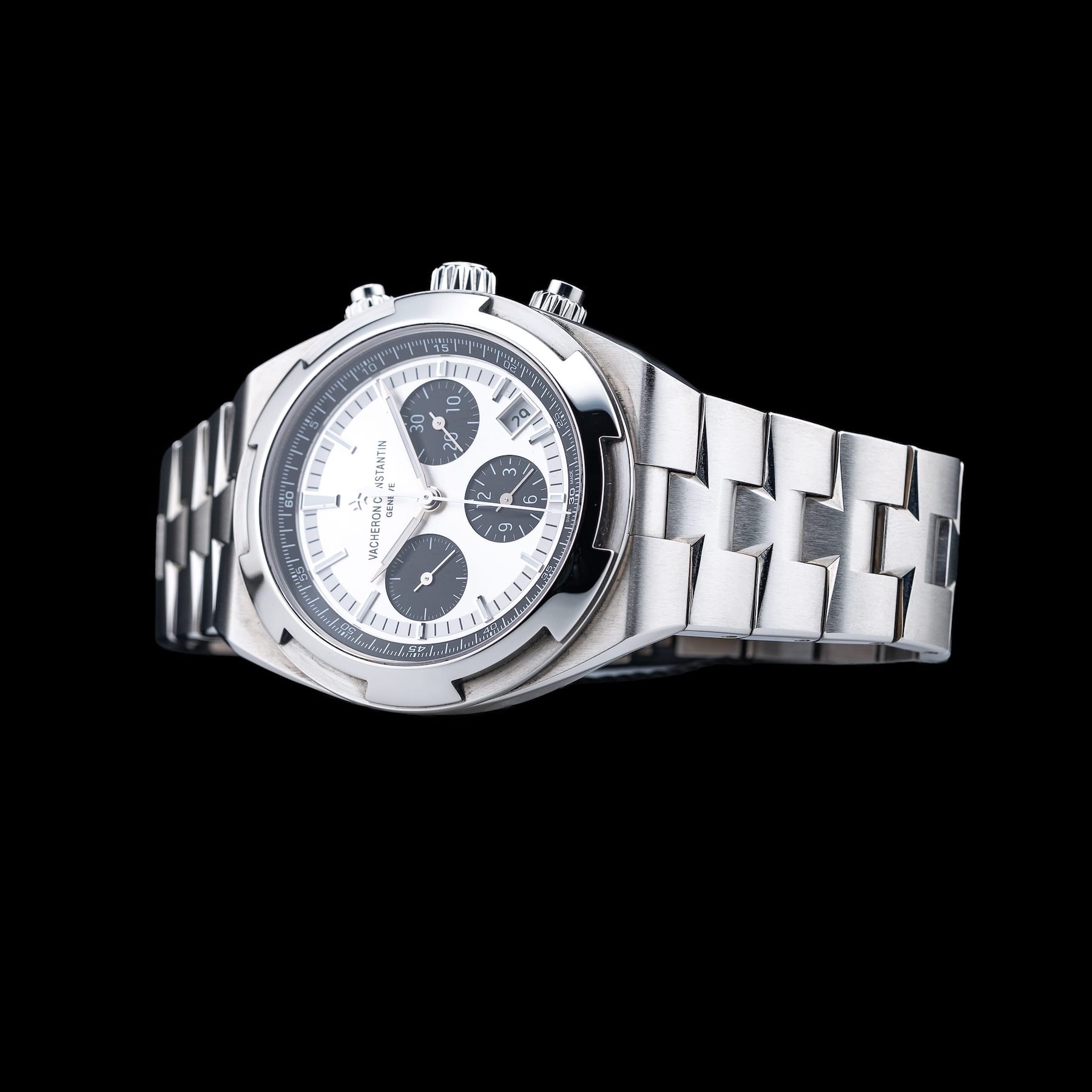 Vacheron Constantin Overseas Chronograph Panda 5500V/110A-B686